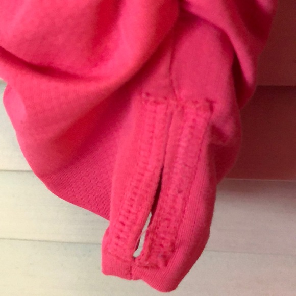 Hot pink goddess workout pullover by Zella. - Picture 3 of 3